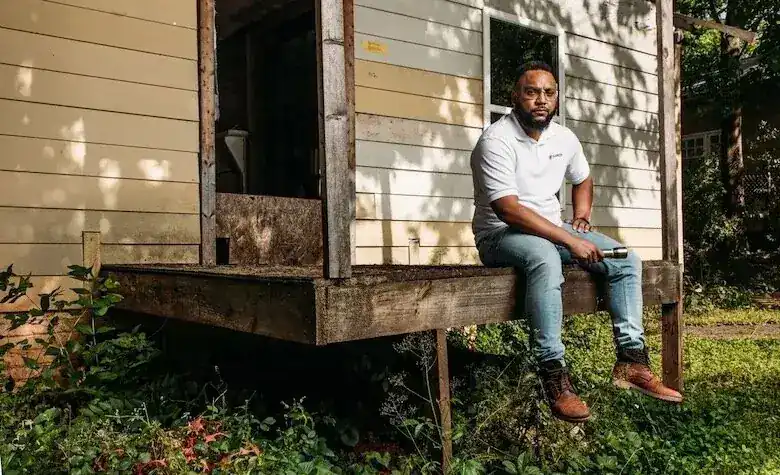 Duane Alexander, founder of Vlancia Home Buyers, featured in Bloomberg