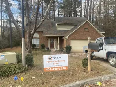 Atlanta property purchased by Vlancia Home Buyers - House 3