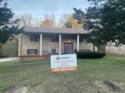Atlanta property purchased by Vlancia Home Buyers - House 4