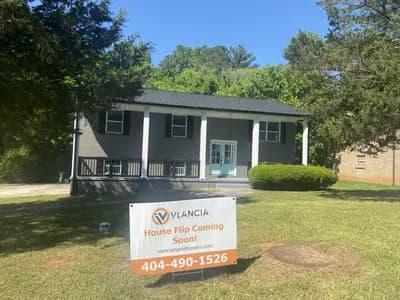 Atlanta property purchased by Vlancia Home Buyers - House 6